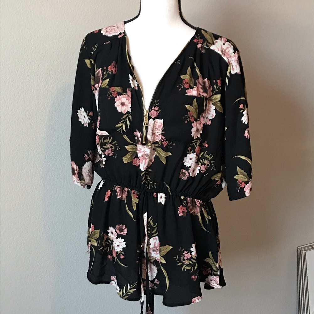 Black floral XL hi-lo blouse